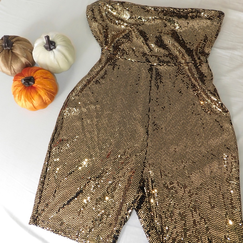 💫🛍🍂Gold strapless romper 🛍🍂💫